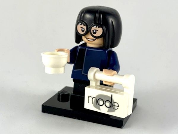 Afbeeldingen van Edna Mode  71024-17  Disney serie 2 coldis2-17