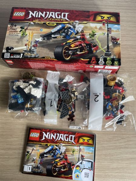 LEGO Ninjago 70667 Zwaardmotor van Kai & Sneeuwscooter van Zane