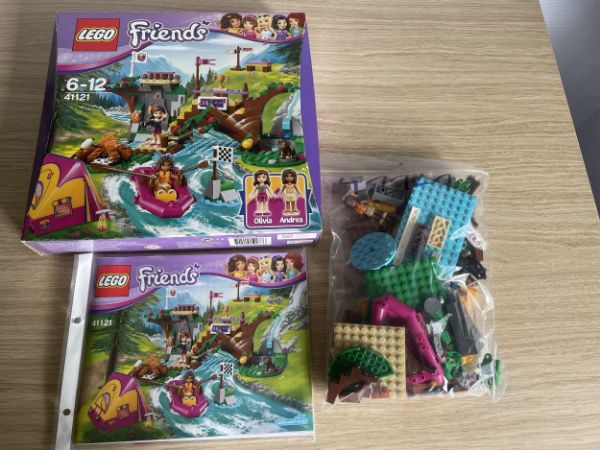 Afbeeldingen van LEGO Friends 41121 Avonturenkamp wildwatervaren