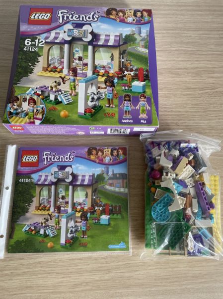 Afbeeldingen van LEGO Friends 41124 Heartlake puppy dagverblijf