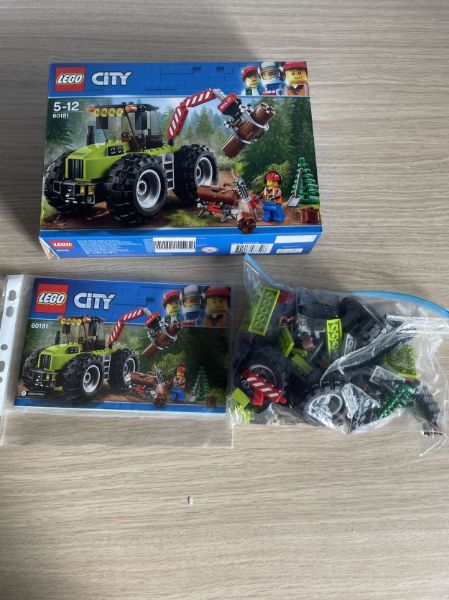 Afbeeldingen van LEGO City 60181 Bostractor