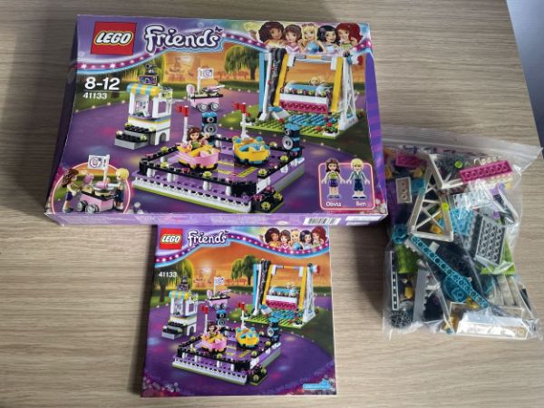 Afbeeldingen van LEGO Friends 41133 Pretpark botsauto's