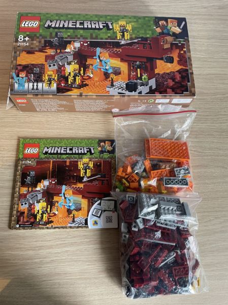 Afbeeldingen van LEGO Minecraft 21154 De Blaze brug