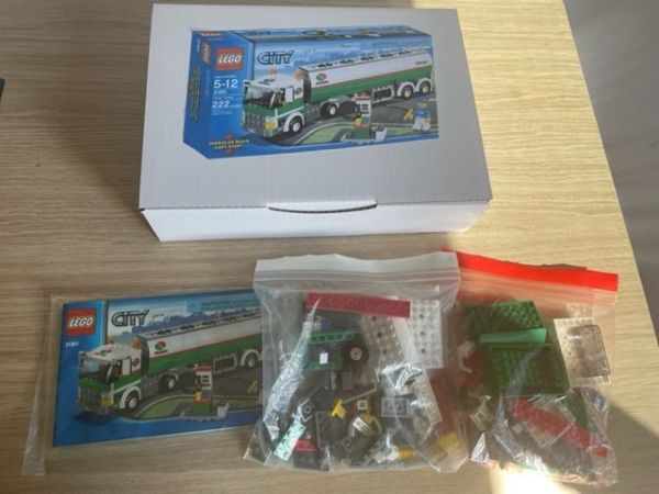 Afbeeldingen van LEGO City 3180 Tankwagen