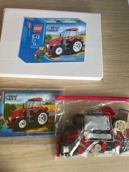 Afbeeldingen van LEGO City 7634 Tractor