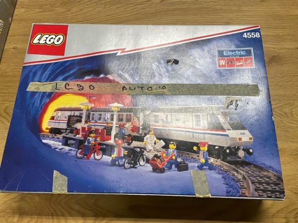 Afbeeldingen van LEGO 4558 System Metroliner