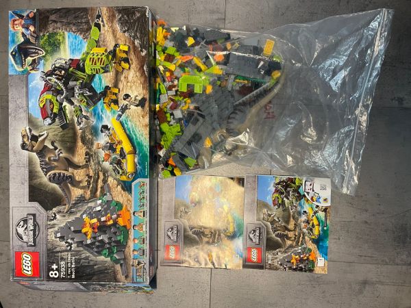 Afbeeldingen van LEGO Jurassic World 75938 T. Rex vs. Dinomecha gevecht 